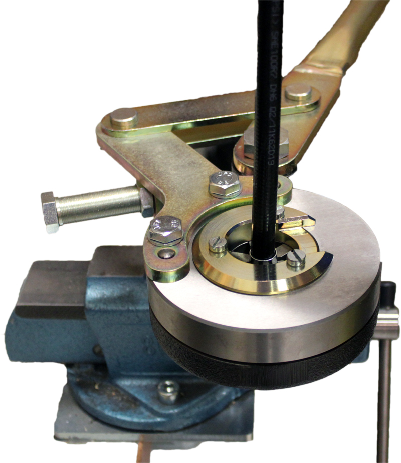 Hydroscand Machine AB | Low pressure crimper